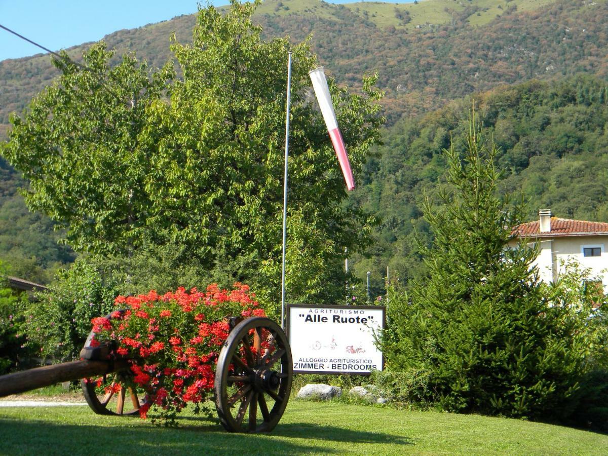 Agriturismo Alle Ruote Villa Meduno Exterior foto